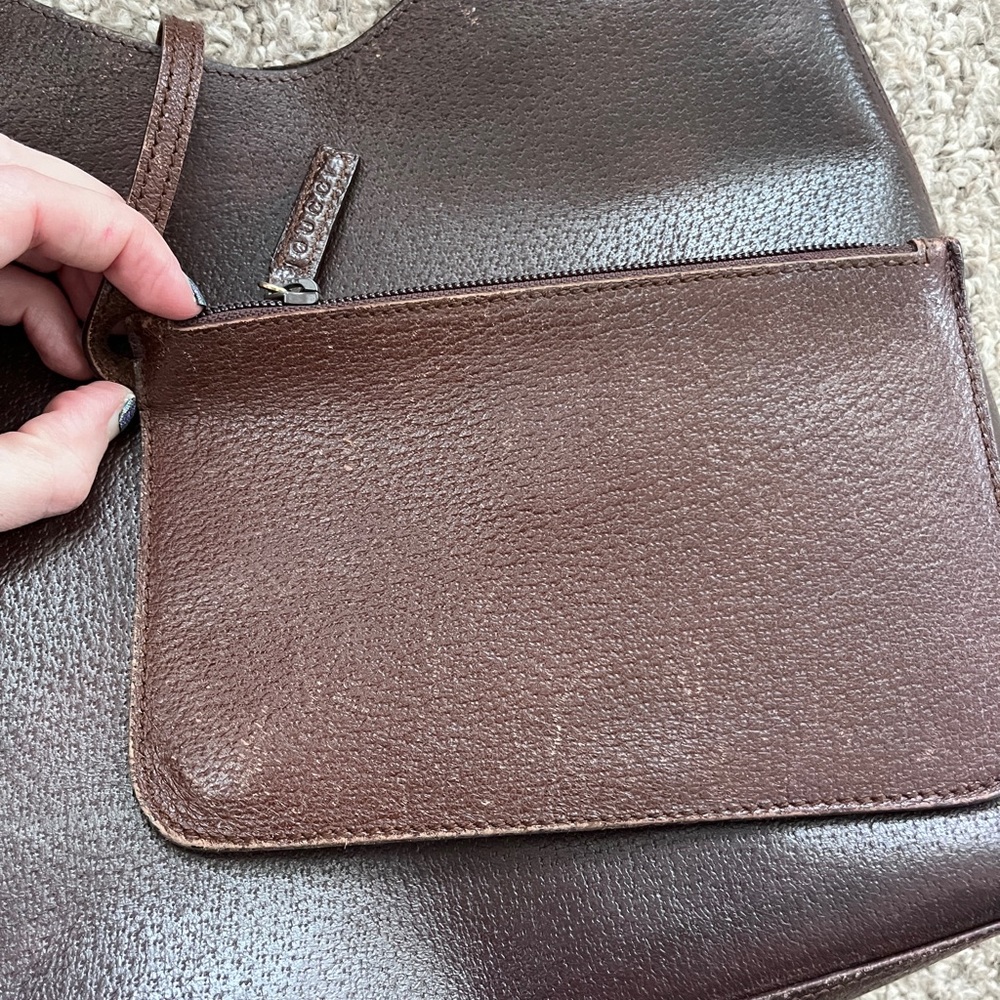 Vintage rustic Gucci leather bag with brown pouch and black bamboo handle gold - Picture 9 of 12